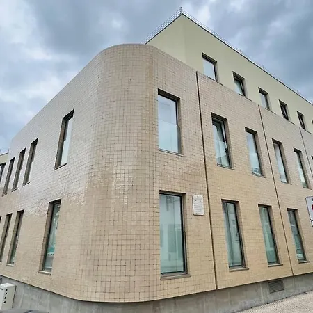 Up Keynote شقة أفيرو